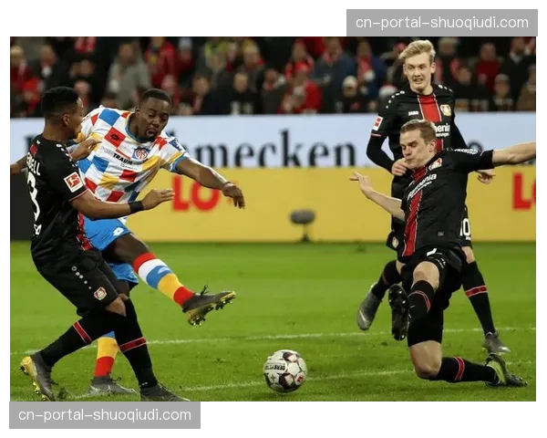 勒沃库森2-0击败奥林匹亚科斯，顺利晋级淘汰赛